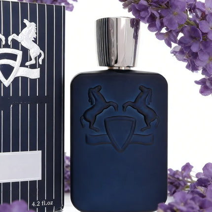 1743 PARFUM.S de MARLY Paris offers three optional neutral and long-lasting fragrances