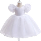 white 22 / 130cm (6Y)