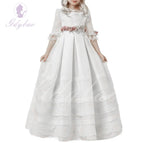 All white / child-3
