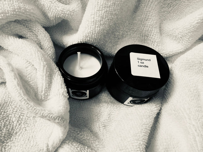 Sigmund Candle