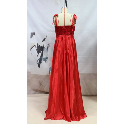 Red Beaded Satin Temperament Long Banquet Evening Dress
